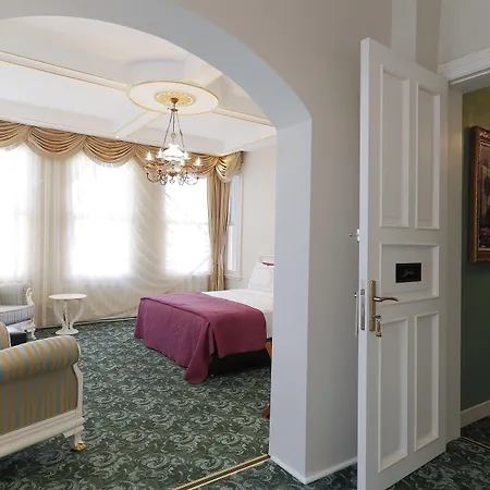 Hotel Nishant 3*
