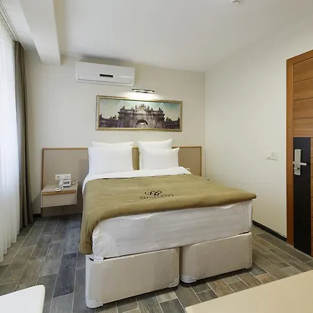 Nishant Hotel